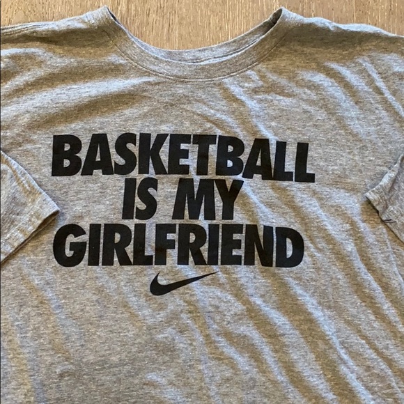 3 for 1 - Nike and ASICS sportswear bundle. - Picture 2 of 6